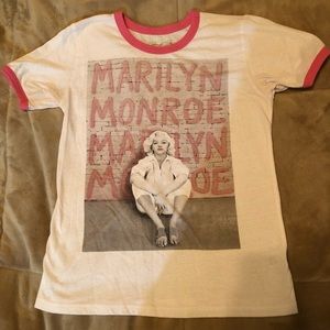 Marilyn Monroe graphic tee